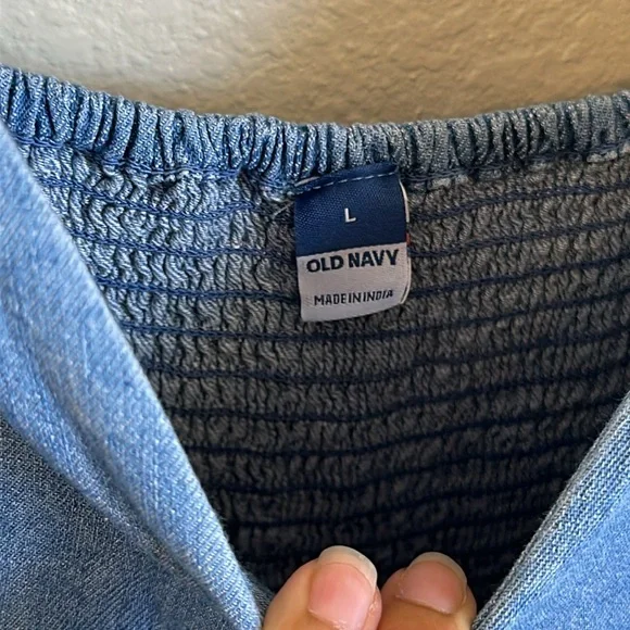 ❄️Old Navy Puff Sleeve Chambray Jumpsuit❄️ - Picture 5 of 10